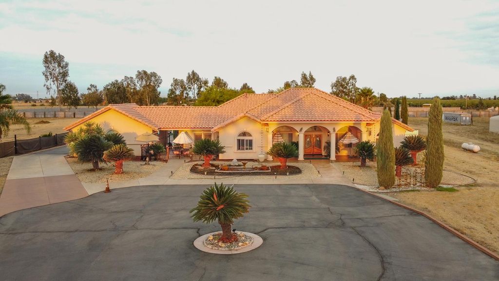 23452 Road 20, Chowchilla, CA 93610