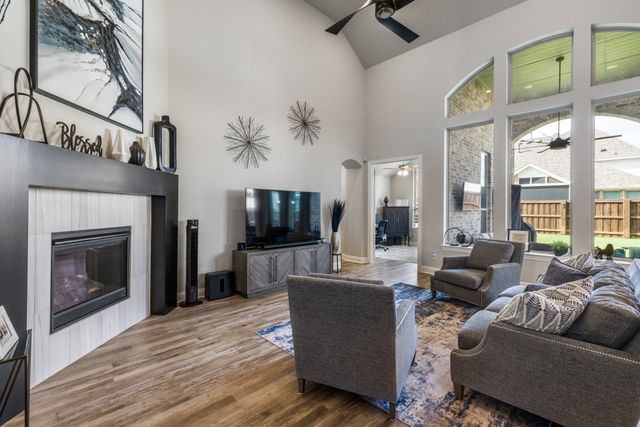 1702 Sycamore Peak Trail, Arlington, TX 76005