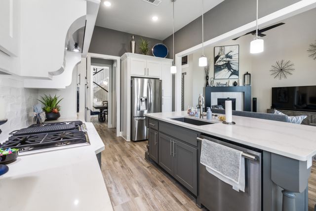 1702 Sycamore Peak Trail, Arlington, TX 76005