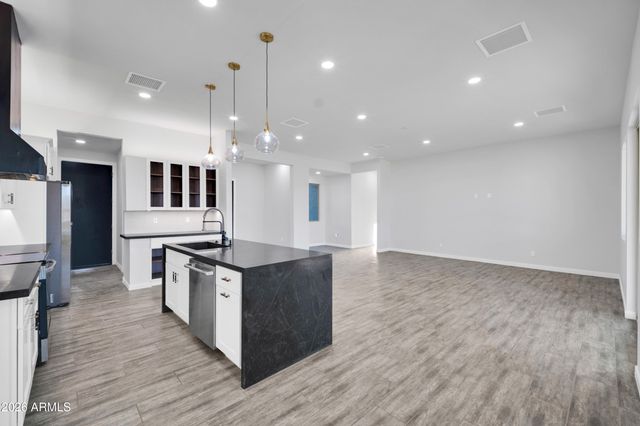 22548 W HUNTINGTON Drive, Buckeye, AZ 85326