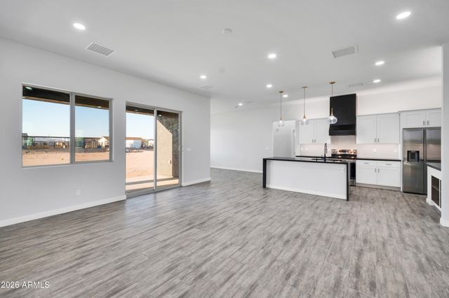 22548 W HUNTINGTON Drive, Buckeye, AZ 85326
