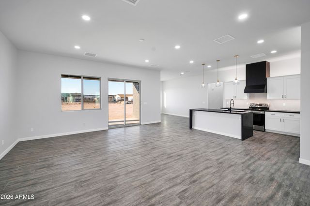 22548 W HUNTINGTON Drive, Buckeye, AZ 85326