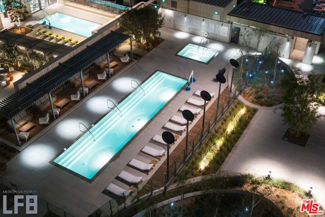 889 Francisco Street 1808, Los Angeles, CA 90017
