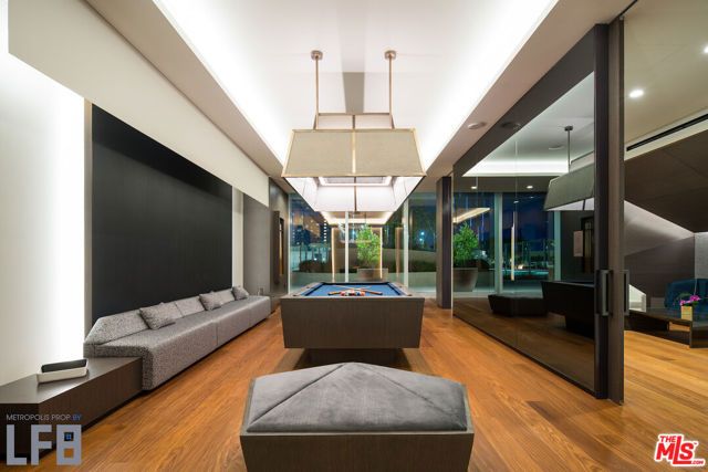 889 Francisco Street 1808, Los Angeles, CA 90017