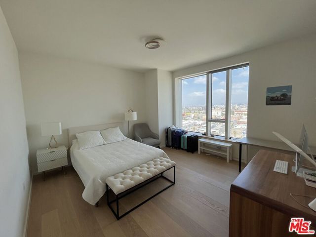 889 Francisco Street 1808, Los Angeles, CA 90017