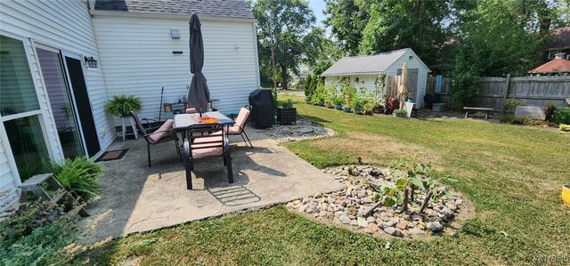 4279 Beach Avenue, Hamburg, NY 14075