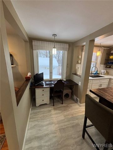 4279 Beach Avenue, Hamburg, NY 14075