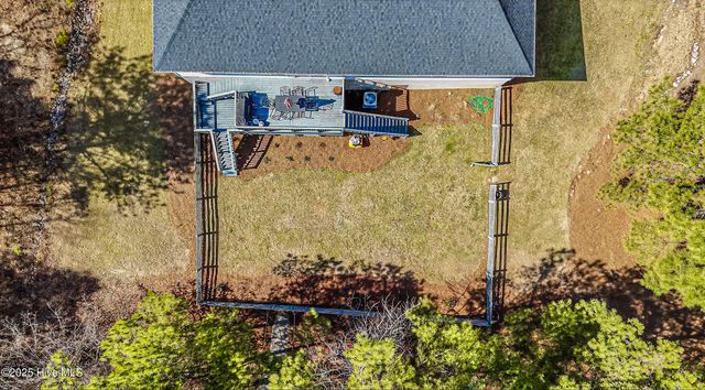 170 Beths Point, West End, NC 27376