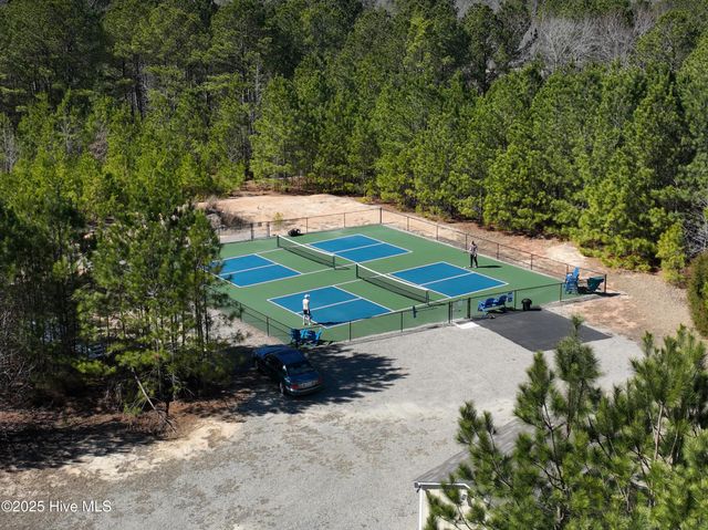 170 Beths Point, West End, NC 27376