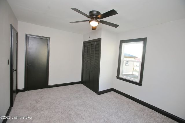 4804 Ranchland Dr, Louisville, KY 40216