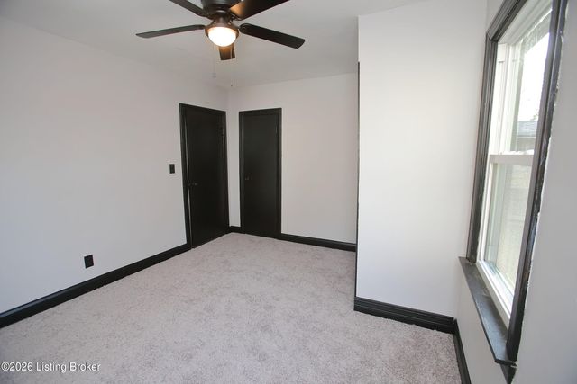 4804 Ranchland Dr, Louisville, KY 40216