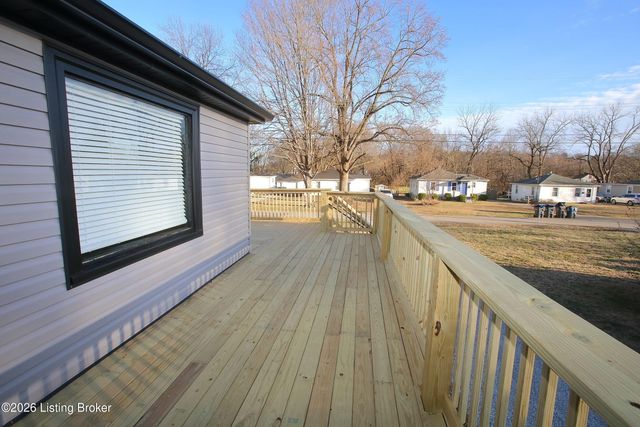 4804 Ranchland Dr, Louisville, KY 40216