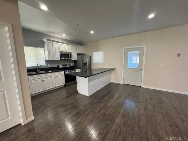 22164 Vacation Drive, Canyon Lake, CA 92587