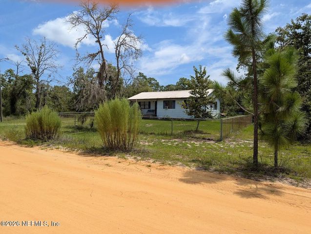 222 MOBILE Street, Interlachen, FL 32148