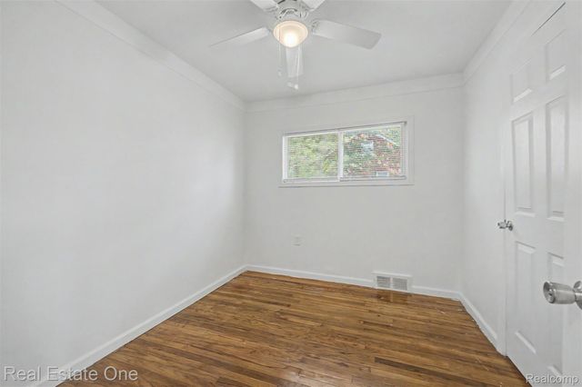 29679 Glenwood Street, Inkster, MI 48141