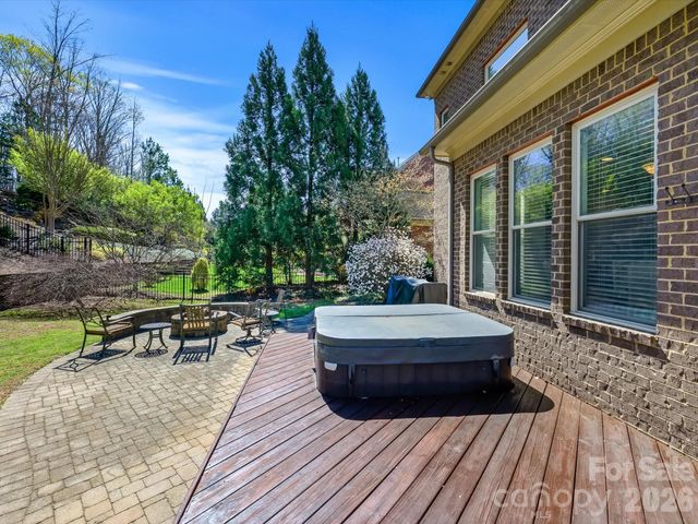 13130 Long Common Parkway, Huntersville, NC 28078