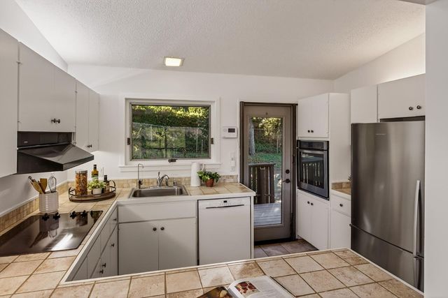 20255 Skyline Boulevard, Woodside, CA 94062