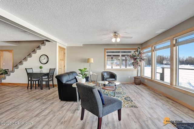 8466 S Big Lake Road, Wasilla, AK 99652