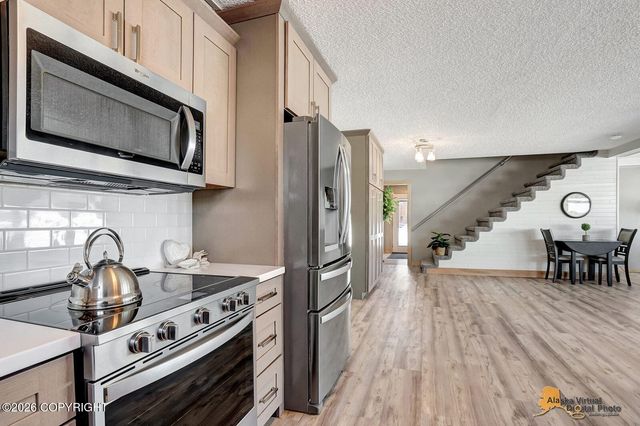 8466 S Big Lake Road, Wasilla, AK 99652