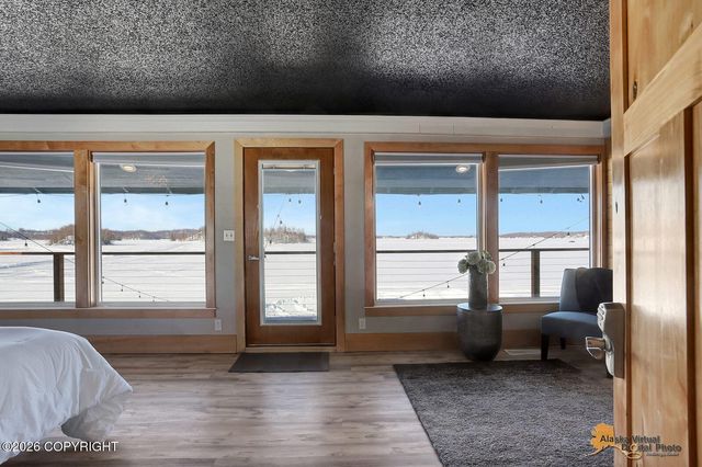 8466 S Big Lake Road, Wasilla, AK 99652