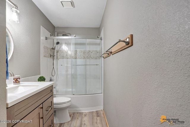 8466 S Big Lake Road, Wasilla, AK 99652