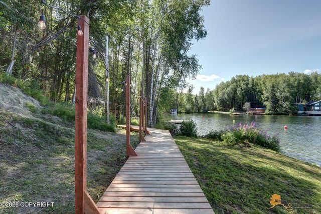 8466 S Big Lake Road, Wasilla, AK 99652