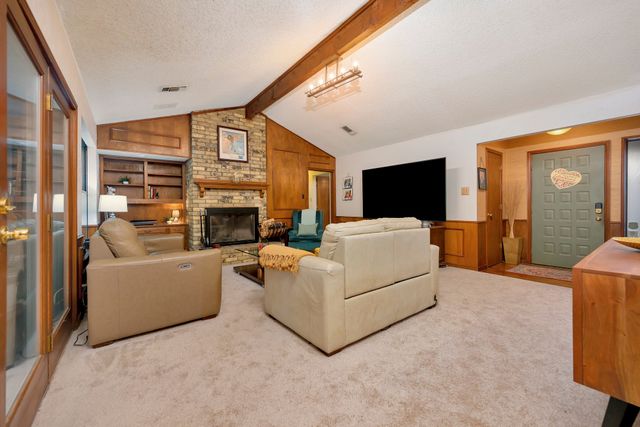 802 Katherine Court, Cedar Hill, TX 75104