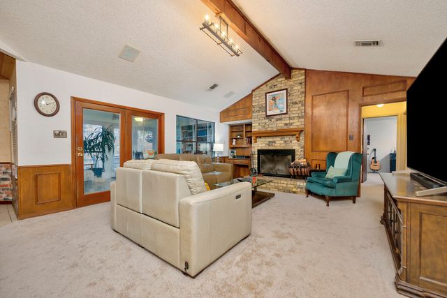 802 Katherine Court, Cedar Hill, TX 75104