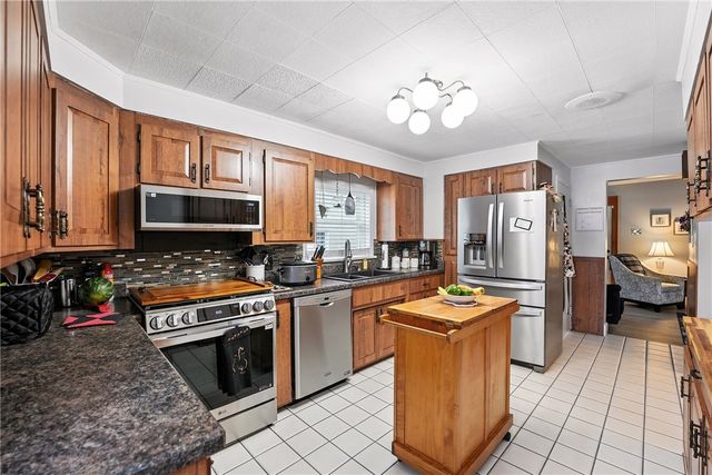 511 E. Leasure Ave., New Castle, PA 16105