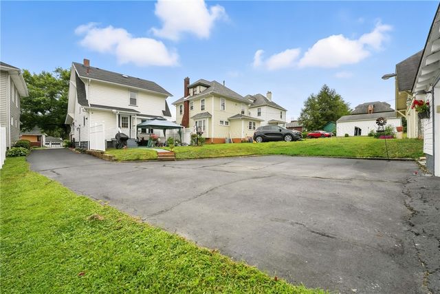 511 E. Leasure Ave., New Castle, PA 16105