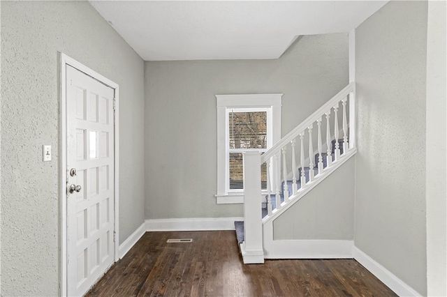 6821 Bales Avenue, Kansas City, MO 64132