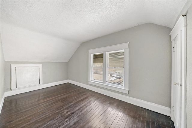 6821 Bales Avenue, Kansas City, MO 64132