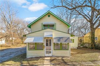 6821 Bales Avenue, Kansas City, MO 64132