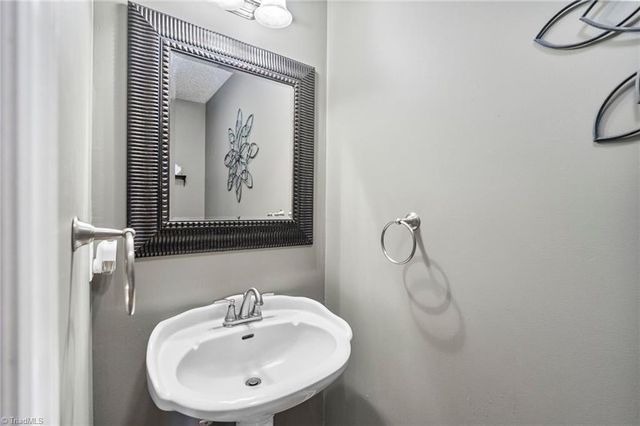 185 Pine Brook Place, Wilkesboro, NC 28697