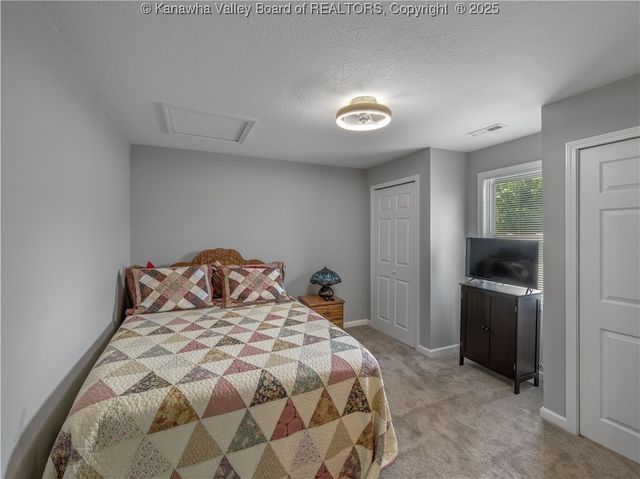 1328 13th Street, Nitro, WV 25143