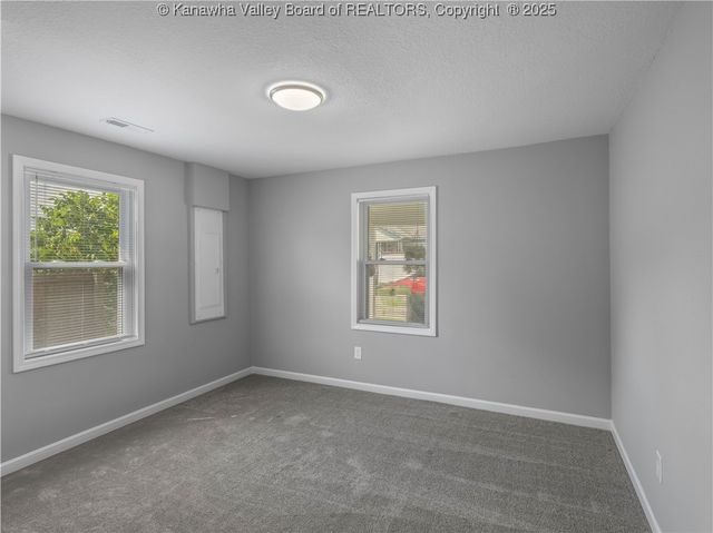 1328 13th Street, Nitro, WV 25143