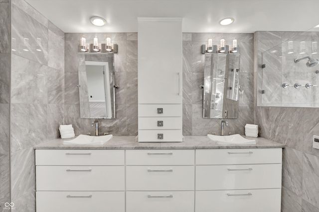 434 Sheffield Court, Carmel, IN 46032