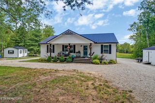 75 Robert Beaty Rd, Jamestown, TN 38556