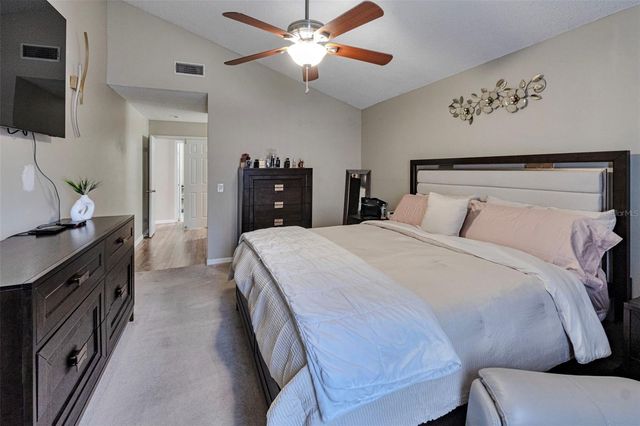 9724 CYPRESS POND AVENUE, Tampa, FL 33647