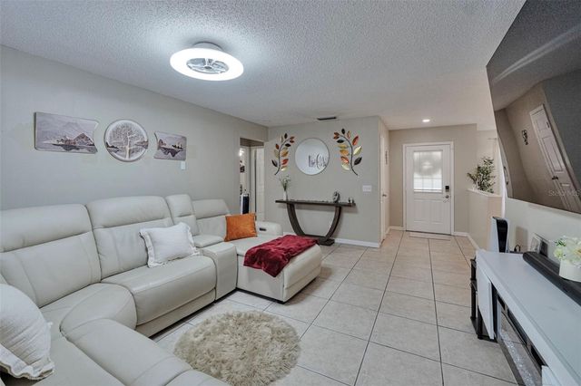 9724 CYPRESS POND AVENUE, Tampa, FL 33647