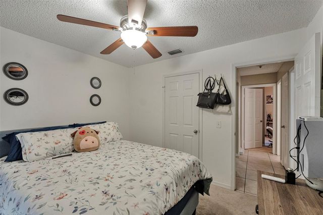 9724 CYPRESS POND AVENUE, Tampa, FL 33647