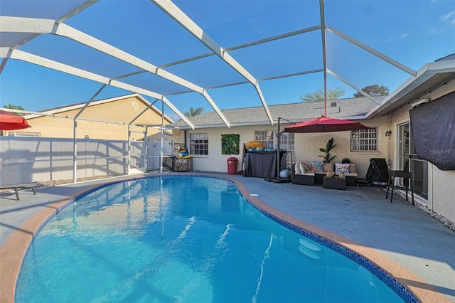 9724 CYPRESS POND AVENUE, Tampa, FL 33647