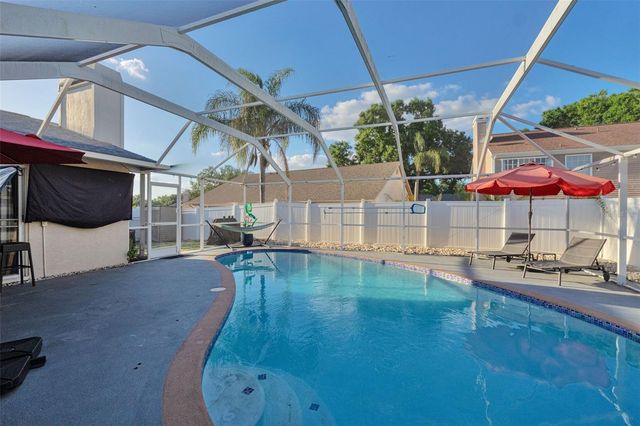 9724 CYPRESS POND AVENUE, Tampa, FL 33647