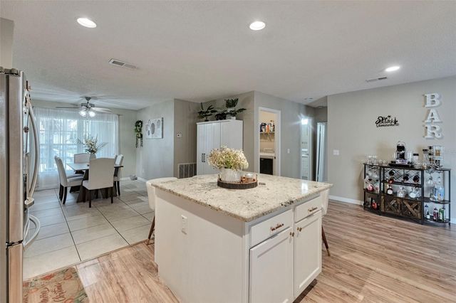 9724 CYPRESS POND AVENUE, Tampa, FL 33647