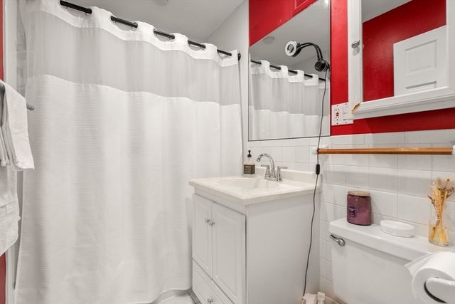 295 Main Street 16, Reading, MA 01867