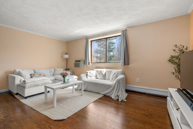 295 Main Street 16, Reading, MA 01867