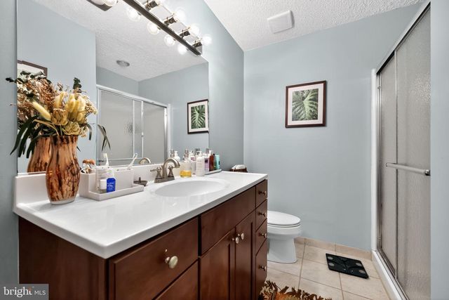 1037 SOCIETY BLVD, Cherry Hill, NJ 08003