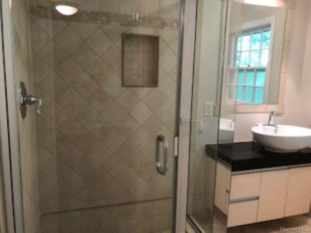 216 Mamaroneck Road, Scarsdale, NY 10583