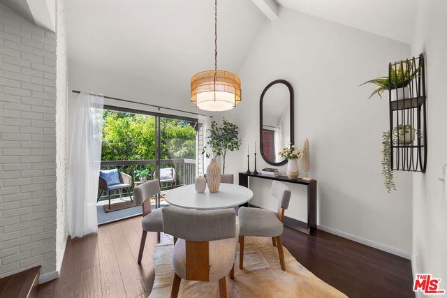 835 S Lucerne Boulevard 310, Los Angeles, CA 90005