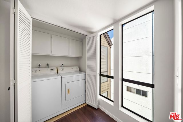 835 S Lucerne Boulevard 310, Los Angeles, CA 90005